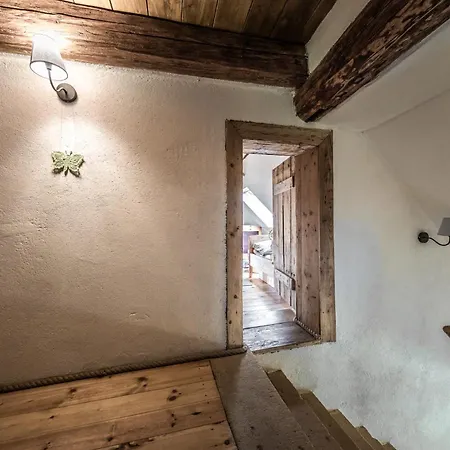 Dom W Gajowce U Podnoza Gor Izerskich * Gajowka (Lower Silesia)